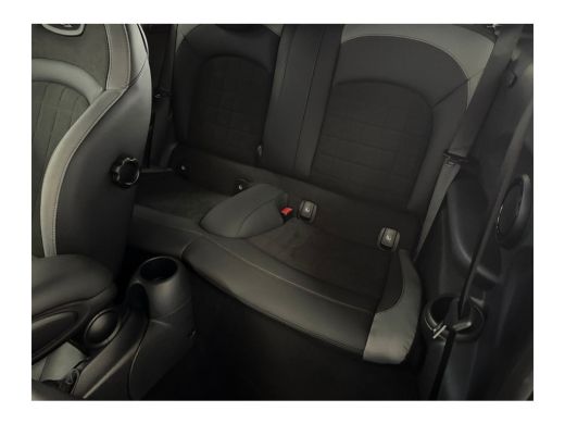 Mini Cooper 1.5 Cooper John Cooper Works | Achterbank in delen neerklapbaar | Apple Carplay/Android Auto|tele... ActivLease financial lease