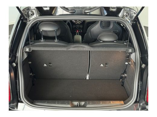 Mini Cooper 1.5 Cooper John Cooper Works | Achterbank in delen neerklapbaar | Apple Carplay/Android Auto|tele... ActivLease financial lease