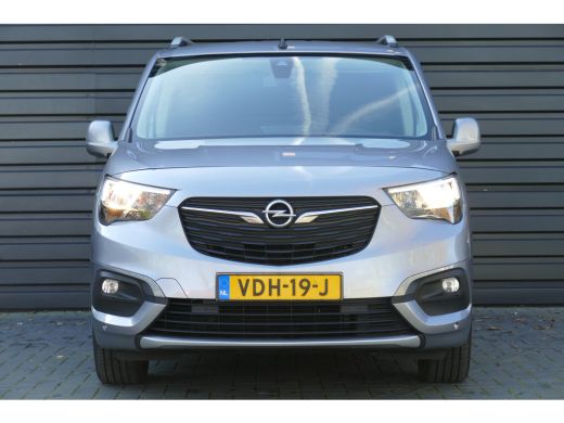 Opel Combo 1.5D 130PK L1H1 INNOVATION + / NAVI / LED / CLIMA / PDC / 16"LMV / CAMERA / TREKHAAK / BETIMMERIN... ActivLease financial lease