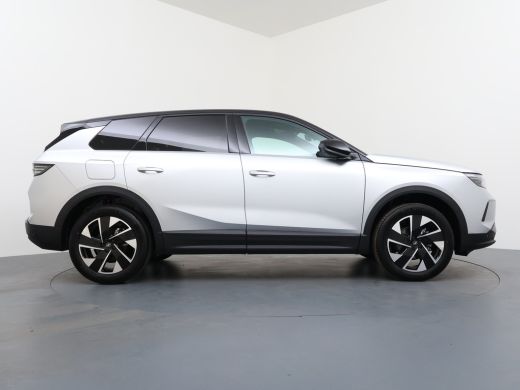 Opel Grandland GS | VAN 50.368,- VOOR 39.900,-! | ND | Draadloze telefoonlader (Inductie) | Elektronische klimaa... ActivLease financial lease