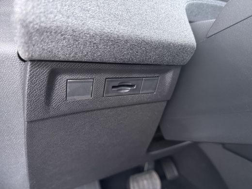 Opel Grandland GS | VAN 50.368,- VOOR 39.900,-! | ND | Draadloze telefoonlader (Inductie) | Elektronische klimaa... ActivLease financial lease