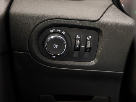 Opel Grandland X 1.2 Turbo Sport 131Pk Automaat (APPLE CARPLAY, GROOT NAVI, GETINT GLAS, LEDER, SPORTSTOELEN, TREK... ActivLease financial lease