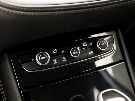 Opel Grandland X 1.2 Turbo Sport 131Pk Automaat (APPLE CARPLAY, GROOT NAVI, GETINT GLAS, LEDER, SPORTSTOELEN, TREK... ActivLease financial lease