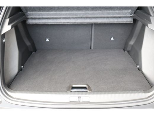 Peugeot 2008 1.2 HYBRID 136PK GT PACK AUTOMAAT / NAVI / LEDER / CLIMA / LED / PDC / 17" LMV / KEYLESS / CAMERA... ActivLease financial lease