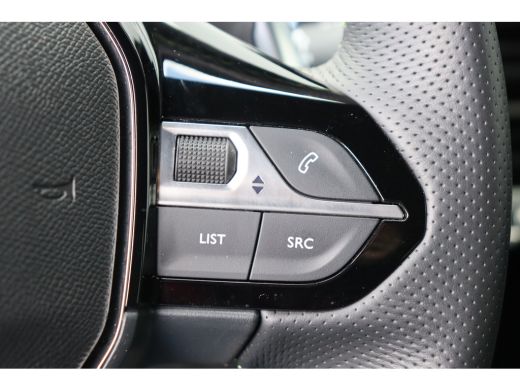 Peugeot 2008 1.2 HYBRID 136PK GT PACK AUTOMAAT / NAVI / LEDER / CLIMA / LED / PDC / 17" LMV / KEYLESS / CAMERA... ActivLease financial lease