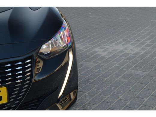 Peugeot 208 1.2 100PK Allure | Navigatie | Parkeersensoren | DAB | Apple Carplay / Android Auto | | Lichtmeta... ActivLease financial lease
