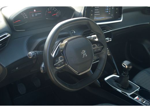 Peugeot 208 1.2 100PK Allure | Navigatie | Parkeersensoren | DAB | Apple Carplay / Android Auto | | Lichtmeta... ActivLease financial lease