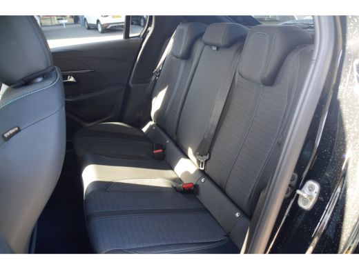 Peugeot 208 1.2 100PK Allure | Navigatie | Parkeersensoren | DAB | Apple Carplay / Android Auto | | Lichtmeta... ActivLease financial lease