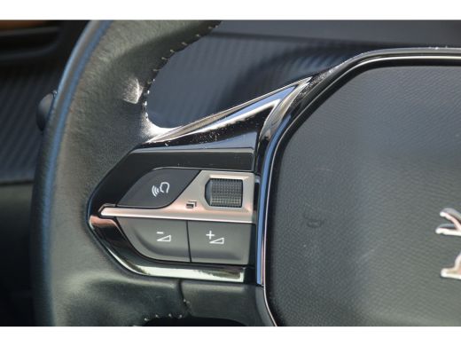 Peugeot 208 1.2 100PK Allure | Navigatie | Parkeersensoren | DAB | Apple Carplay / Android Auto | | Lichtmeta... ActivLease financial lease