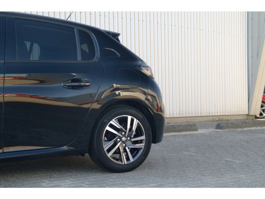 Peugeot 208 1.2 100PK Allure | Navigatie | Parkeersensoren | DAB | Apple Carplay / Android Auto | | Lichtmeta... ActivLease financial lease