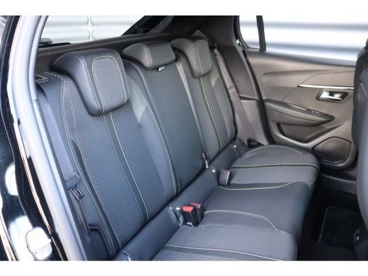 Peugeot 208 1.2 HYBRID 100PK GT PACK AUTOMAAT / NAVI / LEDER / CLIMA / PDC / 17" LMV / CAMERA / KEYLESS / CRU... ActivLease financial lease