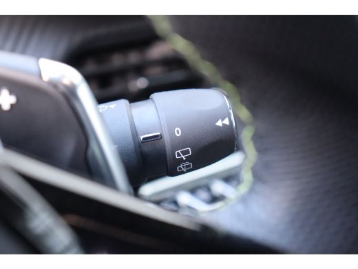 Peugeot 208 1.2 HYBRID 100PK GT PACK AUTOMAAT / NAVI / LEDER / CLIMA / PDC / 17" LMV / CAMERA / KEYLESS / CRU... ActivLease financial lease