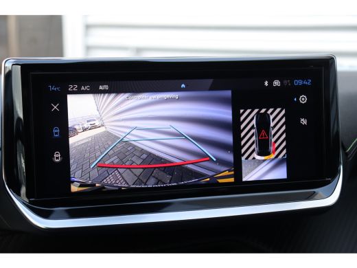 Peugeot 208 1.2 HYBRID 100PK GT PACK AUTOMAAT / NAVI / LEDER / CLIMA / PDC / 17" LMV / CAMERA / KEYLESS / CRU... ActivLease financial lease