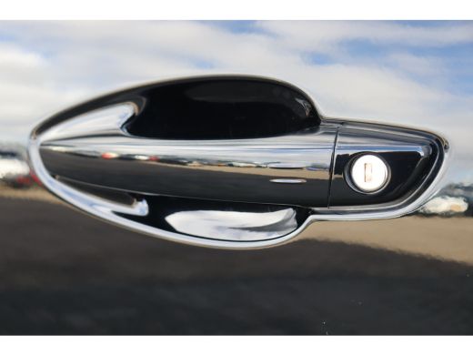 Peugeot 5008 1.2 HYBRID 136PK GT PACK AUTOMAAT / NAVI / CLIMA / PDC / 19" LMV / CAMERA / KEYLESS / PANO. DAK /... ActivLease financial lease