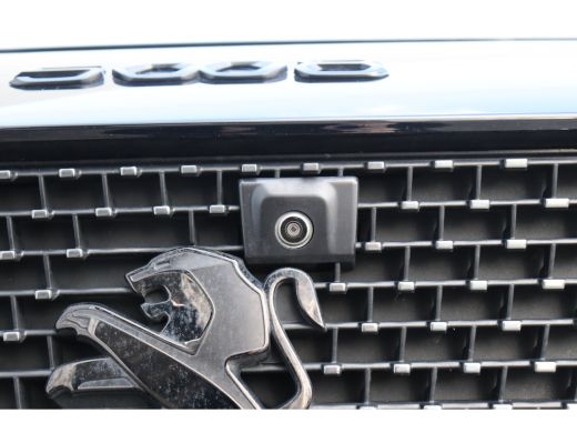 Peugeot 5008 1.2 HYBRID 136PK GT PACK AUTOMAAT / NAVI / CLIMA / PDC / 19" LMV / CAMERA / KEYLESS / PANO. DAK /... ActivLease financial lease