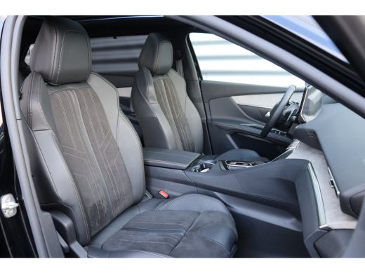 Peugeot 5008 1.2 HYBRID 136PK GT PACK AUTOMAAT / NAVI / CLIMA / PDC / 19" LMV / CAMERA / KEYLESS / PANO. DAK /... ActivLease financial lease