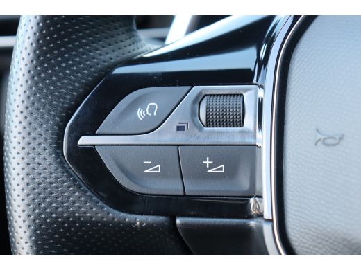 Peugeot 5008 1.2 PURETECH 130PK 7-ZITS GT PACK AUTOMAAT / NAVI / CLIMA / PDC / 19" LMV / CAMERA / KEYLESS / FU... ActivLease financial lease