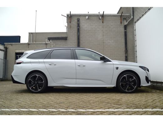 Peugeot e-308 GT | 8 jaar fabrieksgarantie of 160.000 kilometer op het accupakket | Achteruitrijcamera 180&deg; (Vi... ActivLease financial lease