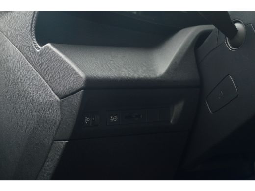 Peugeot e-308 Style | 8 jaar fabrieksgarantie of 160.000 kilometer op het accupakket | Autonomous Emergency Bra... ActivLease financial lease