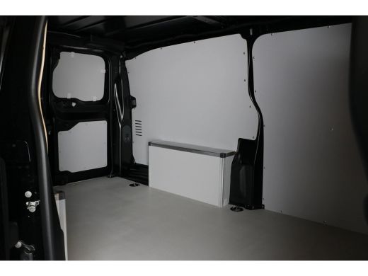 Peugeot e-Expert L3 STX Standaard - Electric | 2 zitplaatsen rechtsvoor | ECall: Peugeot Connect SOS & Assistance ... ActivLease financial lease