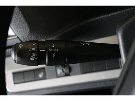 Peugeot e-Expert L3 STX Standaard - Electric | 2 zitplaatsen rechtsvoor | ECall: Peugeot Connect SOS & Assistance ... ActivLease financial lease