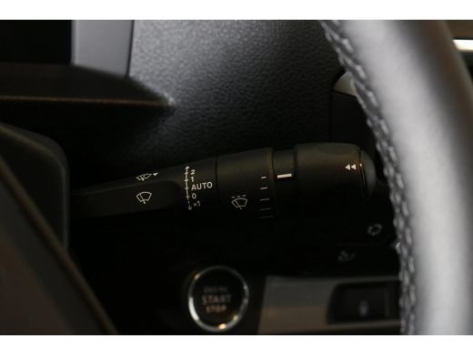 Peugeot e-Expert L3 STX Standaard - Electric | 2 zitplaatsen rechtsvoor | ECall: Peugeot Connect SOS & Assistance ... ActivLease financial lease