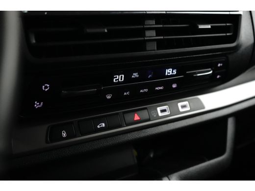 Peugeot Expert L2H1 180pk Automaat NAI | CAMERA | CRUISE | PDC ActivLease financial lease