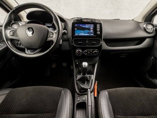 Renault Clio 0.9 TCe Intens Sport (NAVIGATIE, CLIMATE, LEDER/ALCANTARA, CAMERA, SPORTSTOELEN, LED KOPLAMPEN, C... ActivLease financial lease