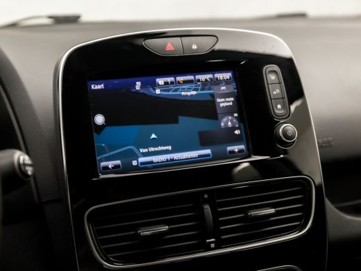 Renault Clio 0.9 TCe Intens Sport (NAVIGATIE, CLIMATE, LEDER/ALCANTARA, CAMERA, SPORTSTOELEN, LED KOPLAMPEN, C... ActivLease financial lease