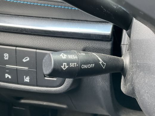 Seres 3 52kWh 1Eig 360&deg;Cam Stoelverw. Trekhaak Leer Virtual 1Eig ActivLease financial lease