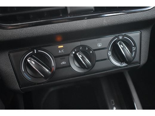 Skoda Kamiq 1.0 TSI Ambition | ACC | PDC Achter | 16 inch lichtmetalen velgen ActivLease financial lease