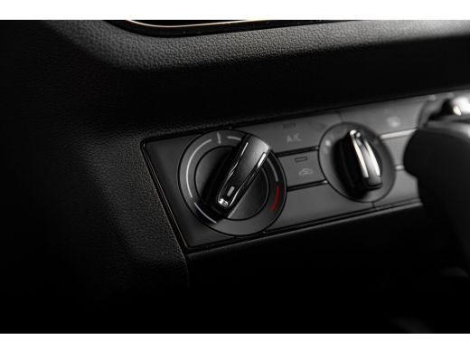 Skoda Kamiq 1.0 TSI Ambition | Cruise Controle | Airco | Carplay ActivLease financial lease