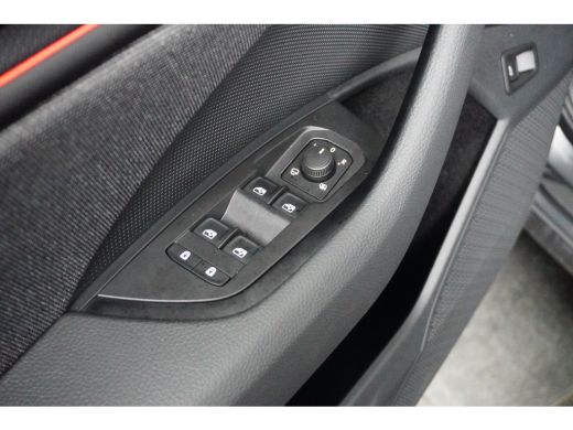 Skoda Kodiaq 1.5 TSI mHEV 110kW Selection 7 persoons | Achteruitrijcamera | Lichtmetalen velgen 18" | Matrix L... ActivLease financial lease