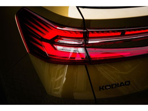 Skoda Kodiaq 1.5 TSI PHEV Sportline Business 204pk DSG/AUTO | Dodehoek detectie | Achteruitrijcamera | Trekhaa... ActivLease financial lease