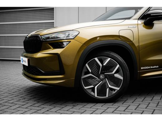 Skoda Kodiaq 1.5 TSI PHEV Sportline Business 204pk DSG/AUTO | Dodehoek detectie | Achteruitrijcamera | Trekhaa... ActivLease financial lease