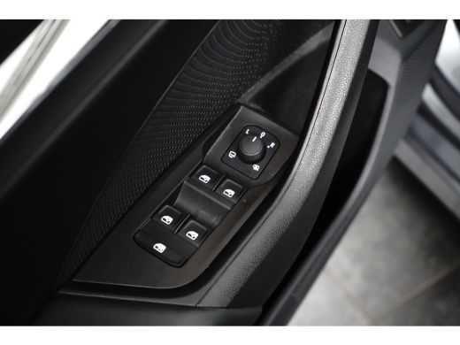 Skoda Octavia Combi 1.4 TSI iV PHEV 204PK DSG-6 Business Edition | TREKHAAK | PANORAMADAK | ELEKTR. A. KLEP | N... ActivLease financial lease