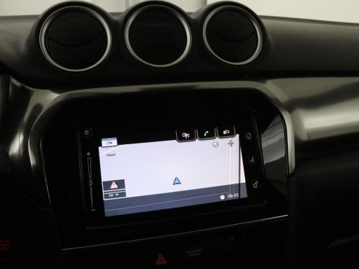 Suzuki Vitara 1.5 Hybrid Style | Trekhaak | Stoelverwarming | Adaptive cruise | Camera | Carplay | Leder/Alcant... ActivLease financial lease