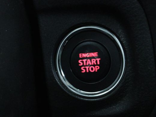 Suzuki Vitara 1.5 Hybrid Style | Trekhaak | Stoelverwarming | Adaptive cruise | Camera | Carplay | Leder/Alcant... ActivLease financial lease