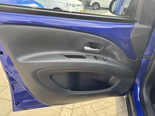 Toyota Aygo 1.0 VVT-i S-CVT Envy tot 10 jr Fabrieksgarantie | Navigatie | Achteruitrijcamera | Trekhaak ActivLease financial lease