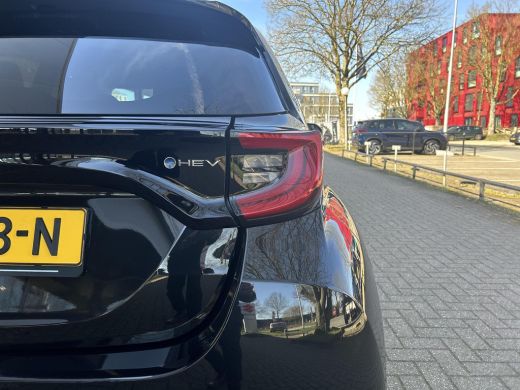 Toyota Yaris 1.5 Hybrid 115 Dynamic ActivLease financial lease