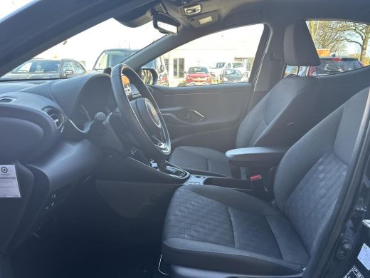 Toyota Yaris 1.5 Hybrid 115 Dynamic ActivLease financial lease