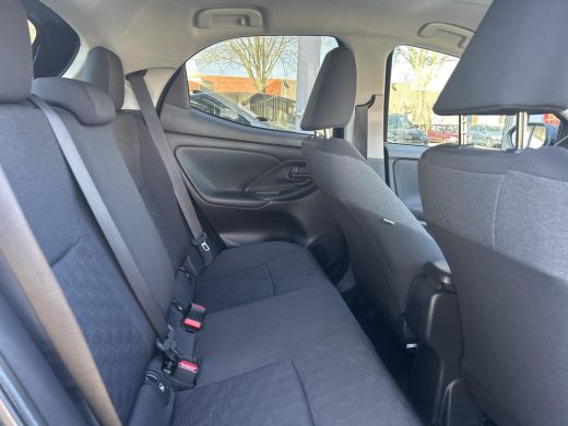 Toyota Yaris 1.5 Hybrid 115 Dynamic ActivLease financial lease