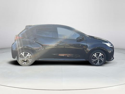Toyota Yaris 1.5 Hybrid 115 Dynamic ActivLease financial lease