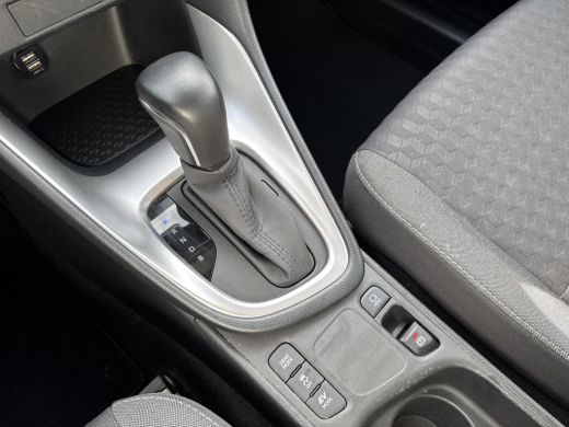 Toyota Yaris 1.5 Hybrid Active | BTW ! ! | Fabrieksgarantie 1ste eigenaar | ActivLease financial lease