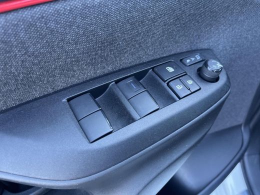 Toyota Yaris 1.5 Hybrid Executive ActivLease financial lease