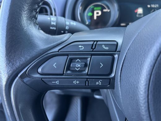 Toyota Yaris 1.5 Hybrid Executive ActivLease financial lease