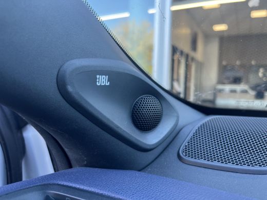 Toyota Yaris 1.5 Hybrid Executive ActivLease financial lease