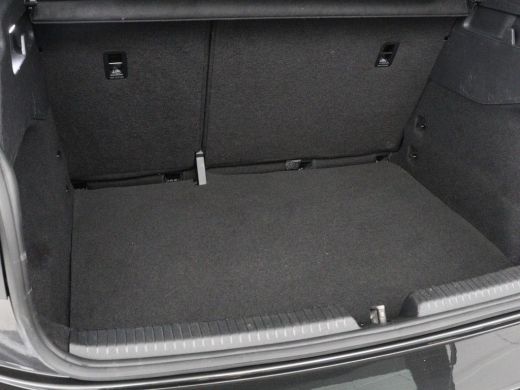 Volkswagen ID.3 Life 58 kWh | SOH 90% | 1e eigenaar | Stoelverwarming | Adaptive cruise | Carplay | Navigatie | P... ActivLease financial lease