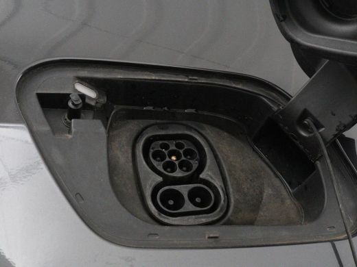 Volkswagen ID.3 Life 58 kWh | SOH 90% | 1e eigenaar | Stoelverwarming | Adaptive cruise | Carplay | Navigatie | P... ActivLease financial lease