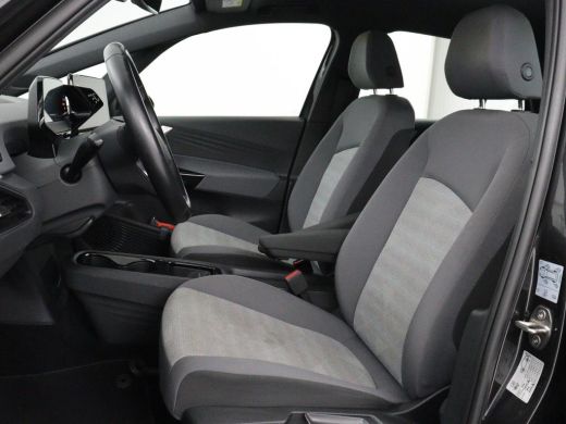 Volkswagen ID.3 Life 58 kWh | SOH 90% | 1e eigenaar | Stoelverwarming | Adaptive cruise | Carplay | Navigatie | P... ActivLease financial lease